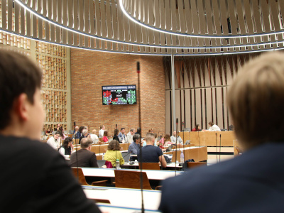 Foto von der Gemeinderatssitzung mit den Jugendlichen